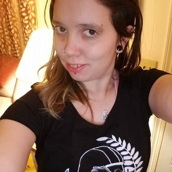 Meet your Posher, Jessica - Picture 1 of 1